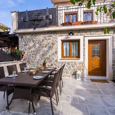 Villa Mulberry Milohnici Екстер'єр фото