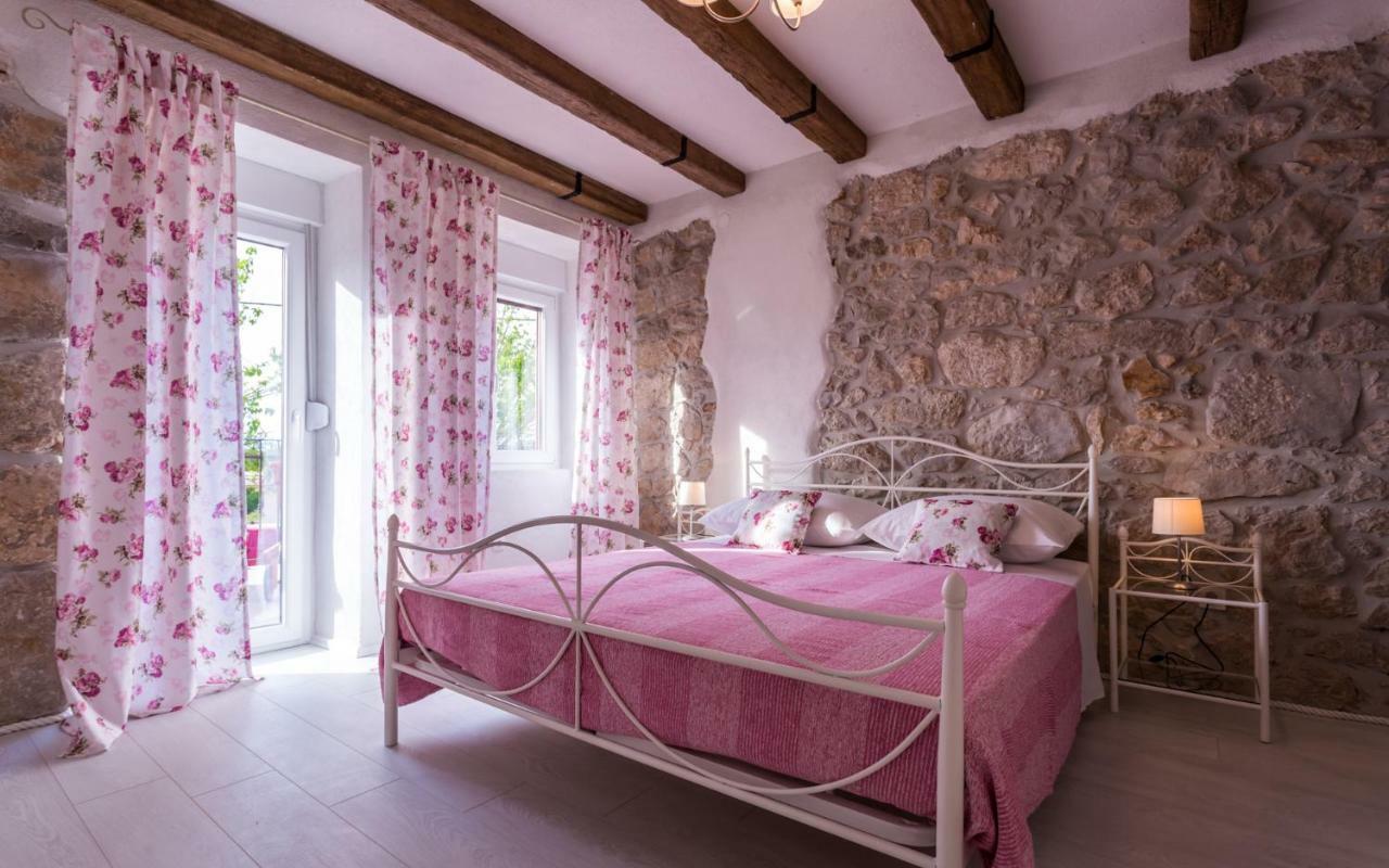 Villa Mulberry Milohnici Екстер'єр фото